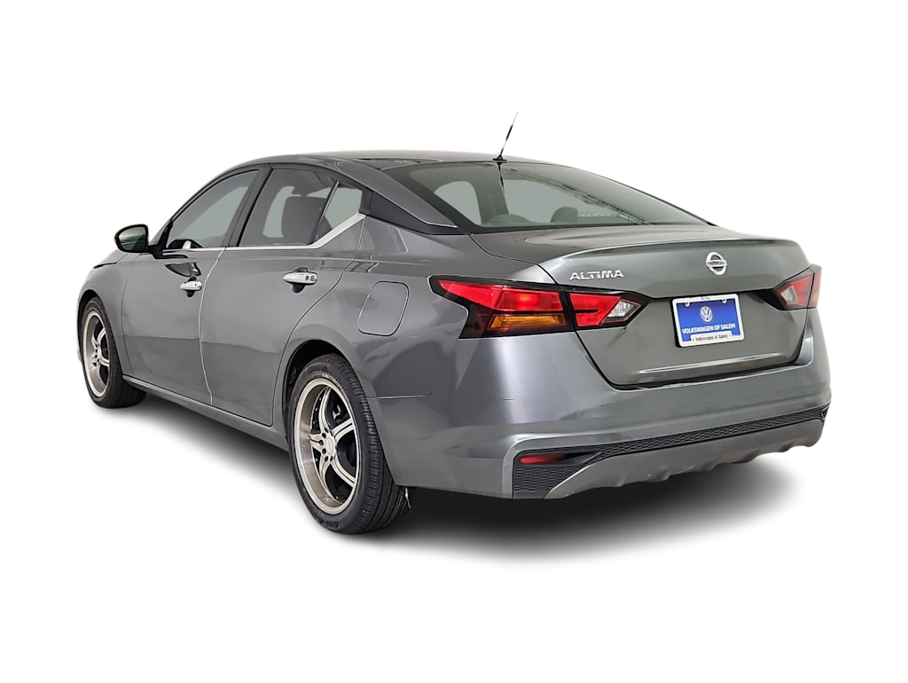 Thumbnail: 2022 Nissan Altima - 4