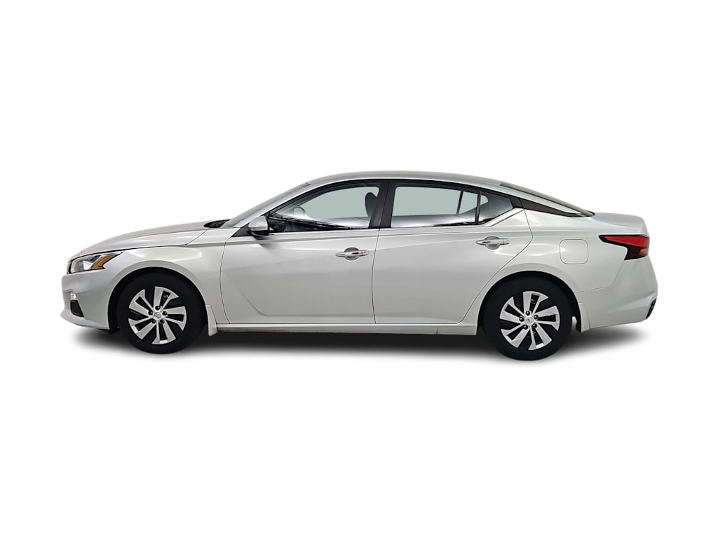 Thumbnail: 2021 Nissan Altima - 3