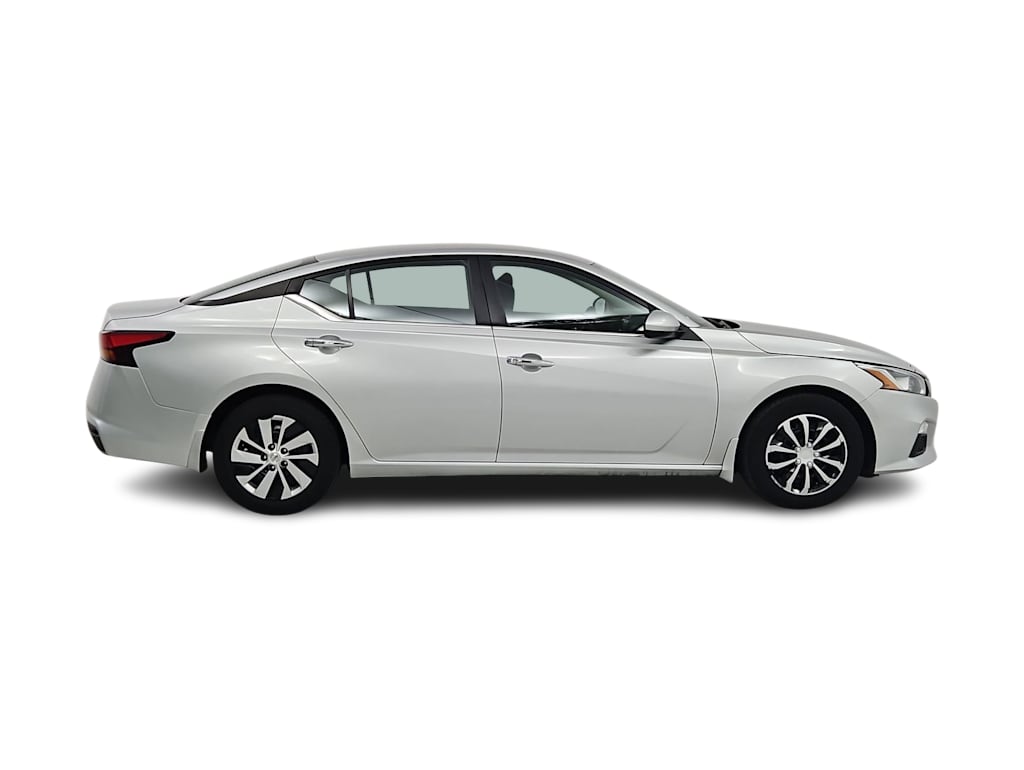 Thumbnail: 2021 Nissan Altima - 22
