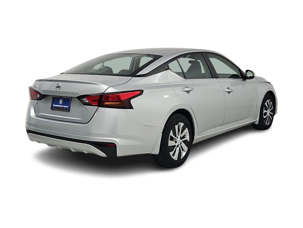 Thumbnail: 2021 Nissan Altima - 21