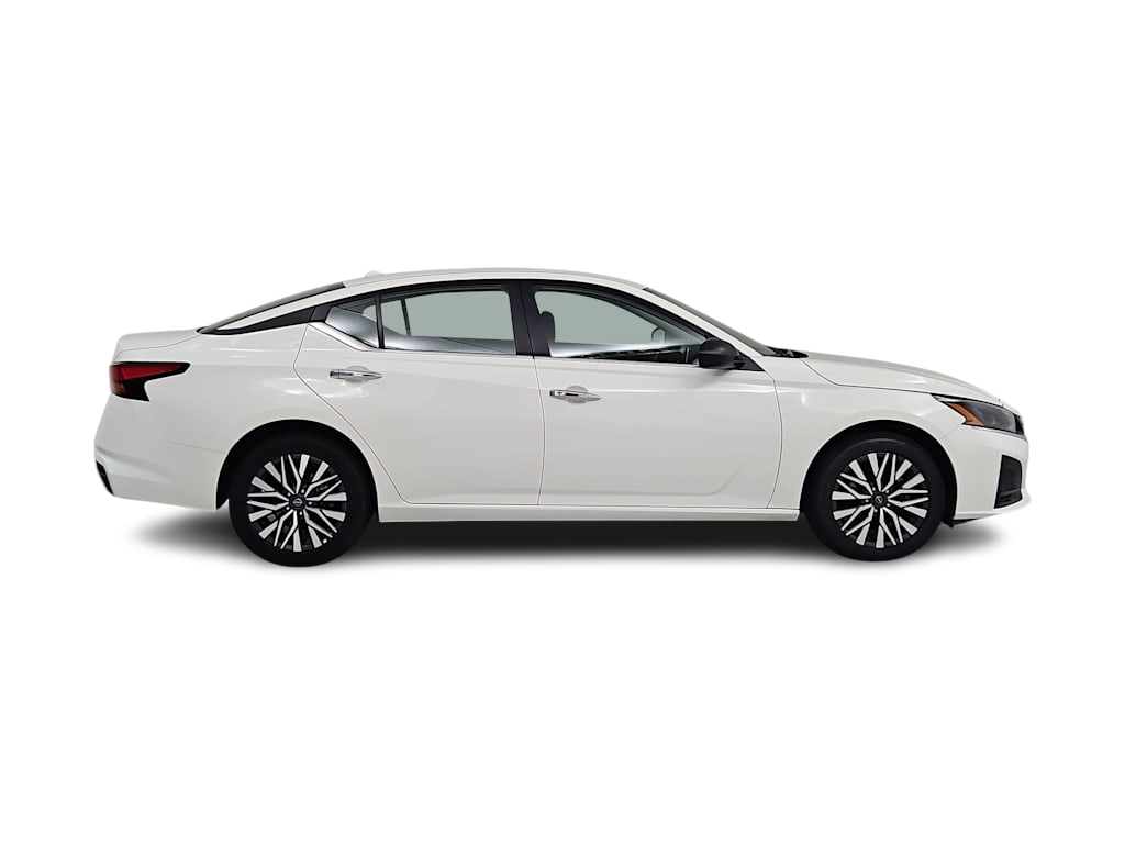 Thumbnail: 2025 Nissan Altima - 22