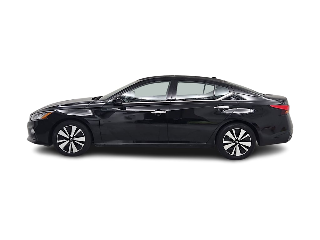 Thumbnail: 2019 Nissan Altima - 3