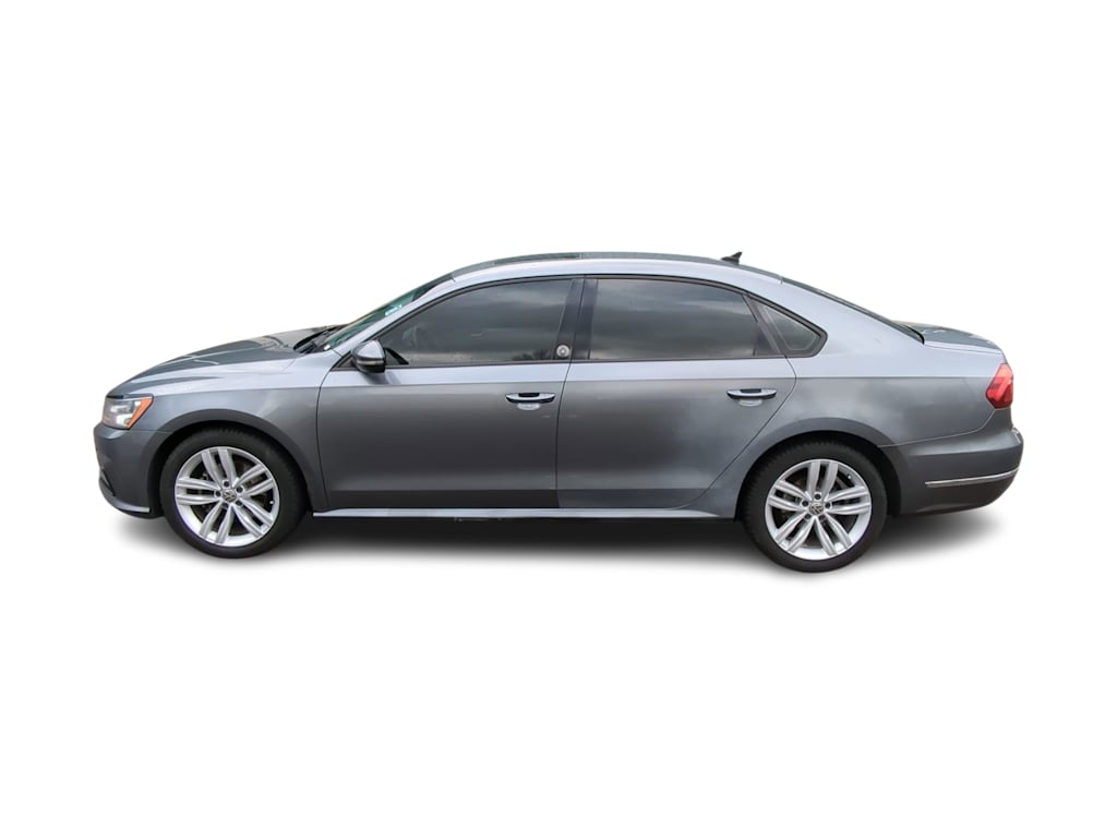 Thumbnail: 2019 Volkswagen Passat - 3