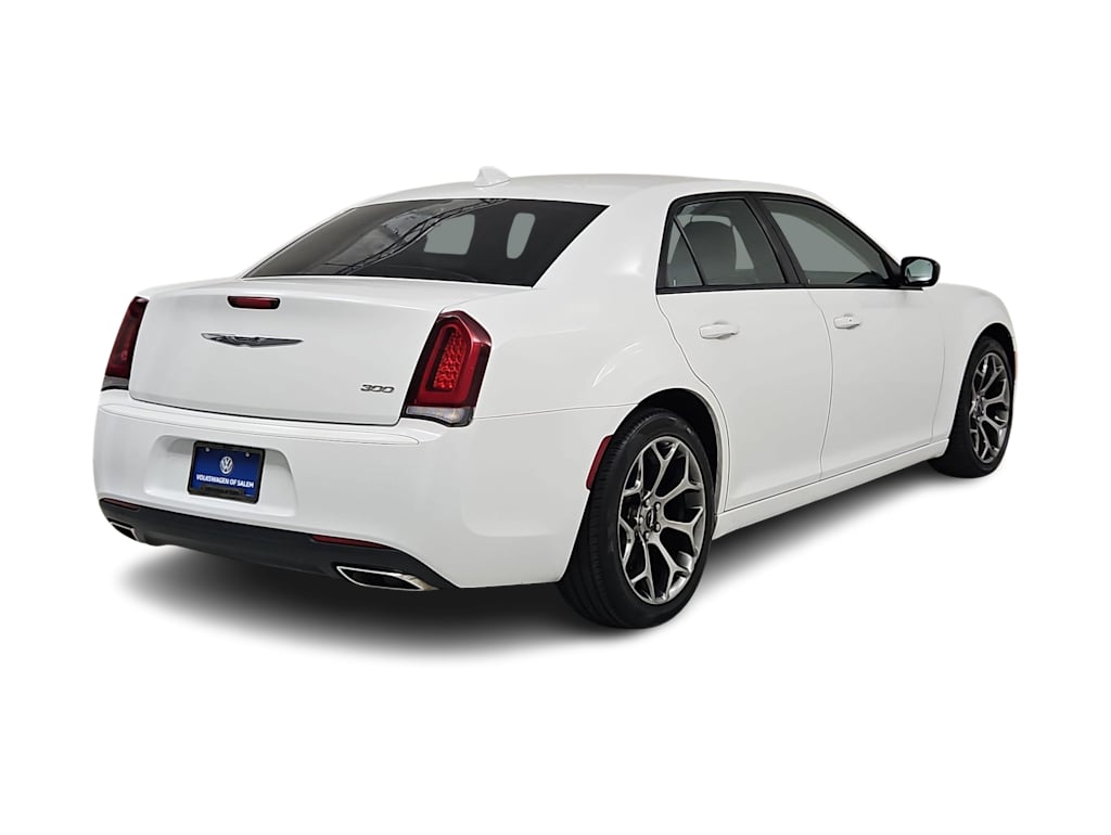 Thumbnail: 2018 Chrysler 300 - 20