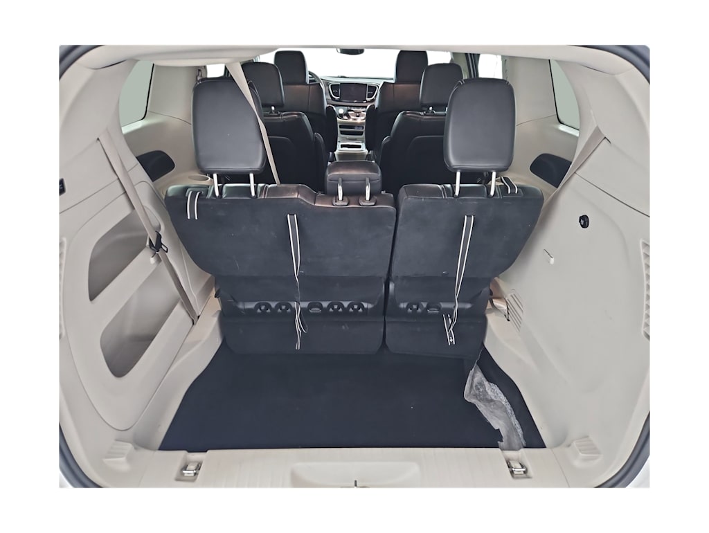 Thumbnail: 2024 Chrysler Pacifica - 18