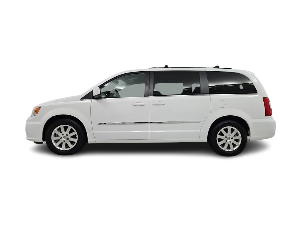 2014 Chrysler Town & Country Touring 3