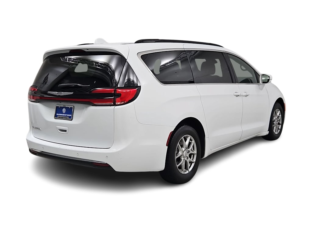 Thumbnail: 2022 Chrysler Pacifica - 20