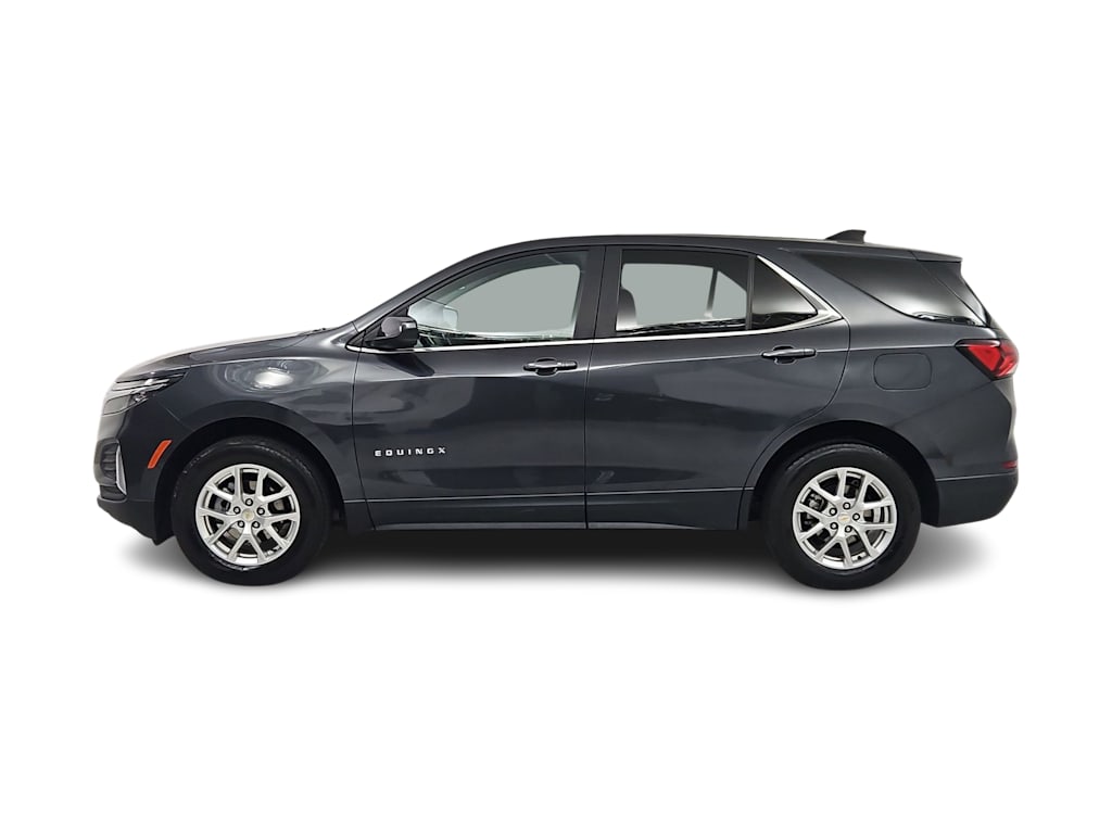 Thumbnail: 2022 Chevrolet Equinox - 3