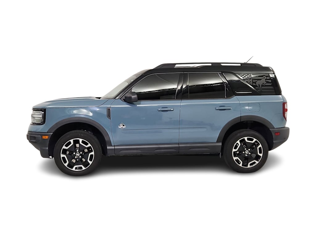 Thumbnail: 2021 Ford Bronco Sport - 3