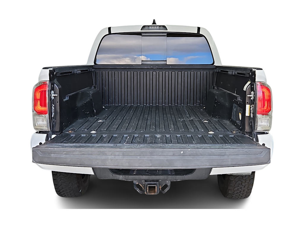 Thumbnail: 2022 Toyota Tacoma - 18