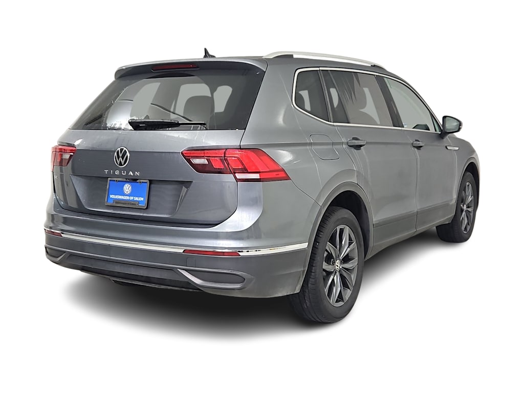 Thumbnail: 2022 Volkswagen Tiguan - 21