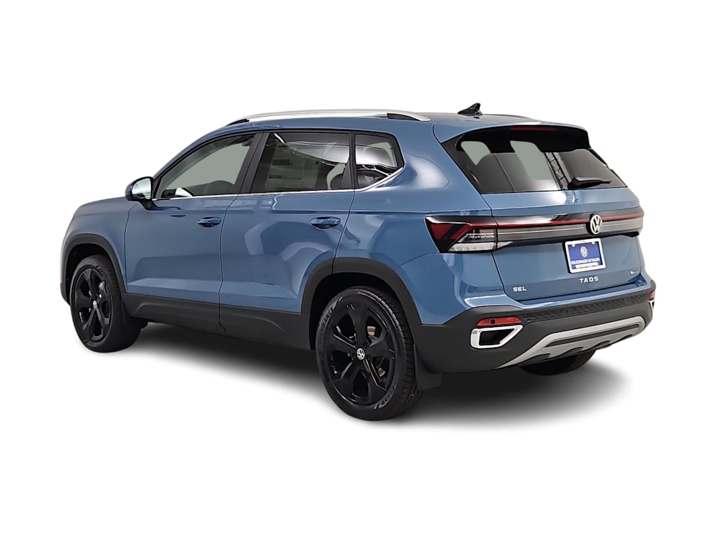 Thumbnail: 2026 Volkswagen Taos - 4