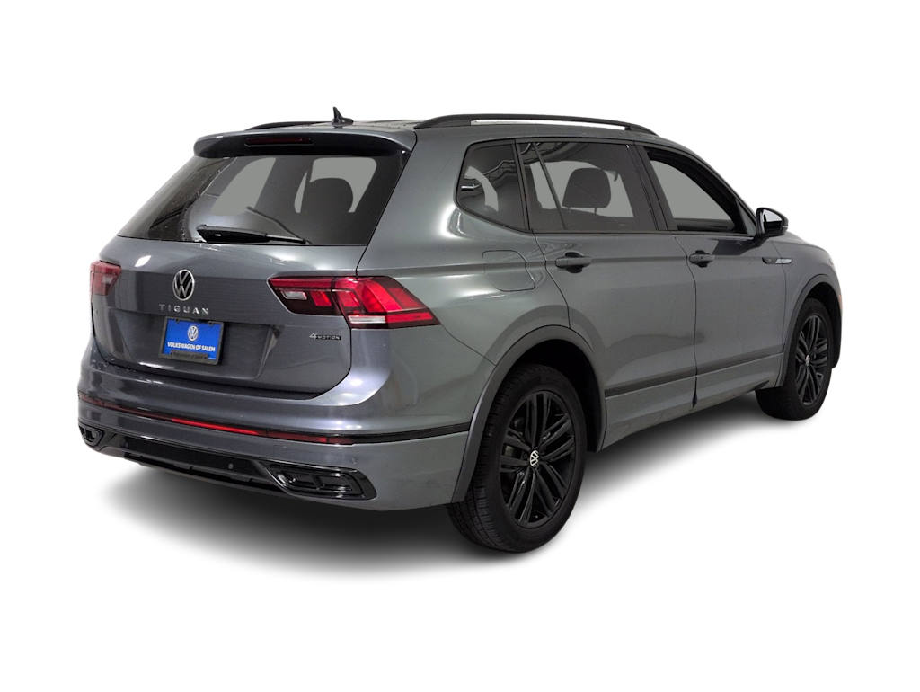 Thumbnail: 2022 Volkswagen Tiguan - 21