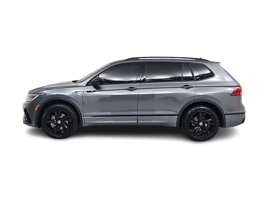Thumbnail: 2023 Volkswagen Tiguan - 3