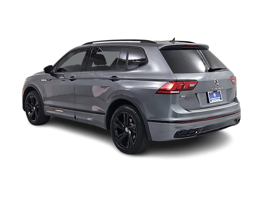 Thumbnail: 2023 Volkswagen Tiguan - 4