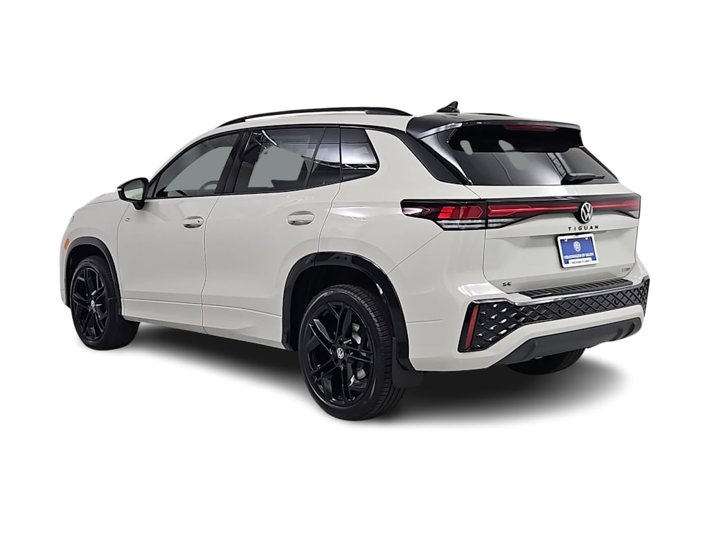 Thumbnail: 2026 Volkswagen Tiguan - 4