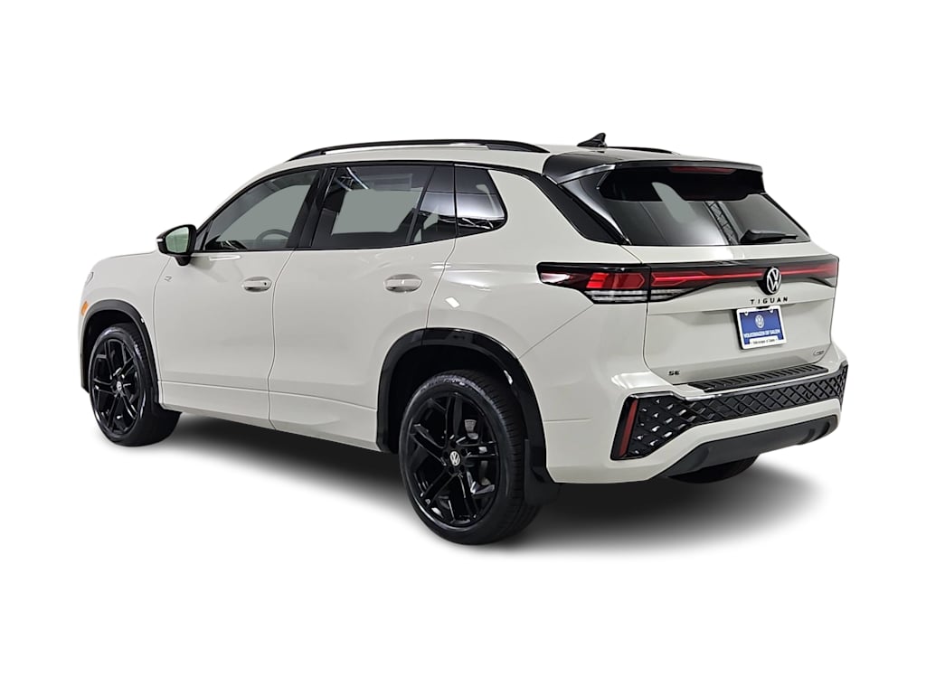Thumbnail: 2026 Volkswagen Tiguan - 4