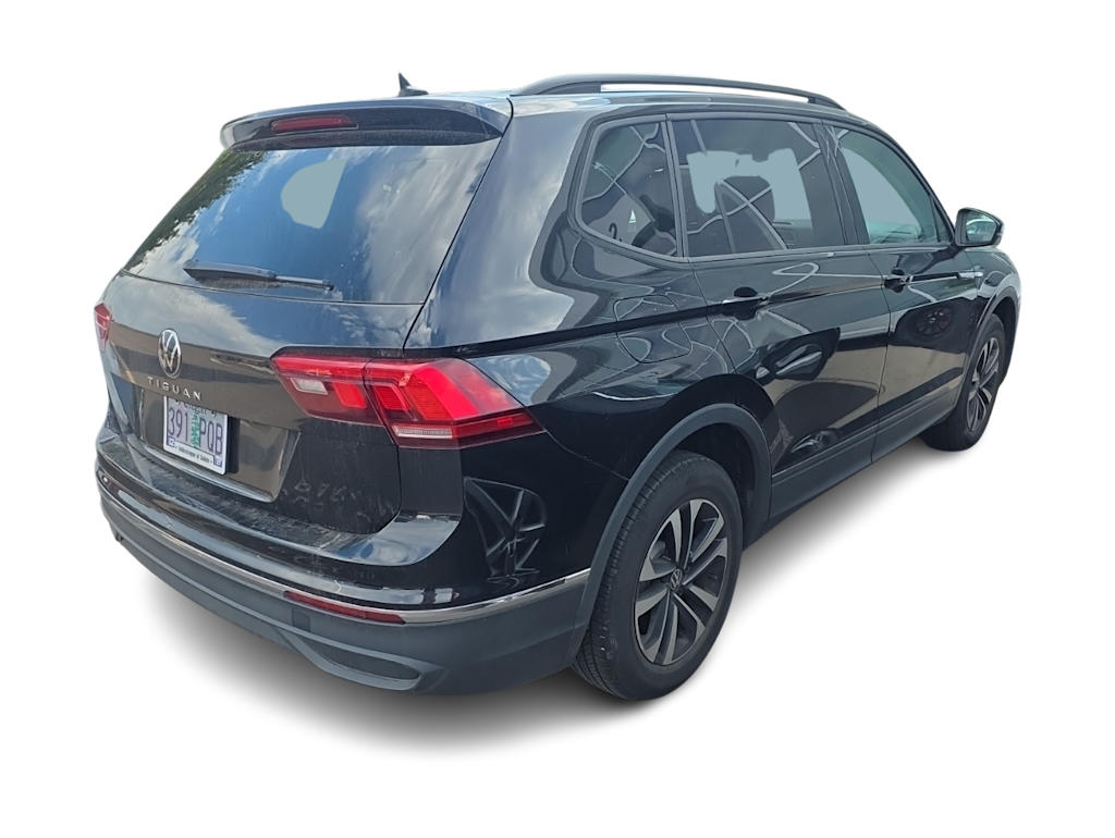 Thumbnail: 2023 Volkswagen Tiguan - 10