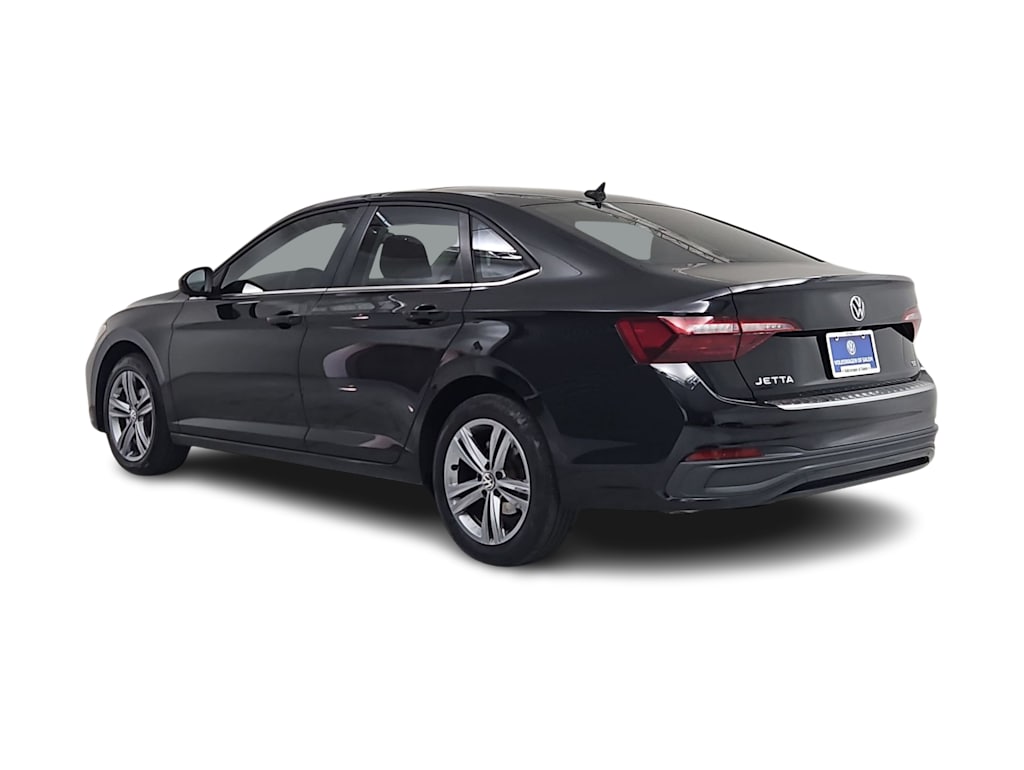Thumbnail: 2023 Volkswagen Jetta - 4
