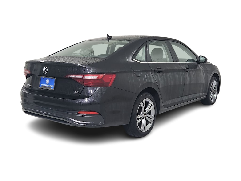Thumbnail: 2024 Volkswagen Jetta - 21