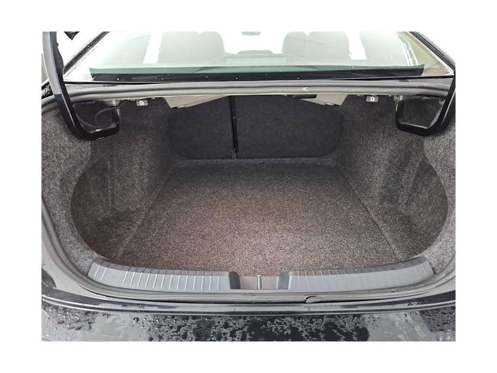 Thumbnail: 2024 Volkswagen Jetta - 18