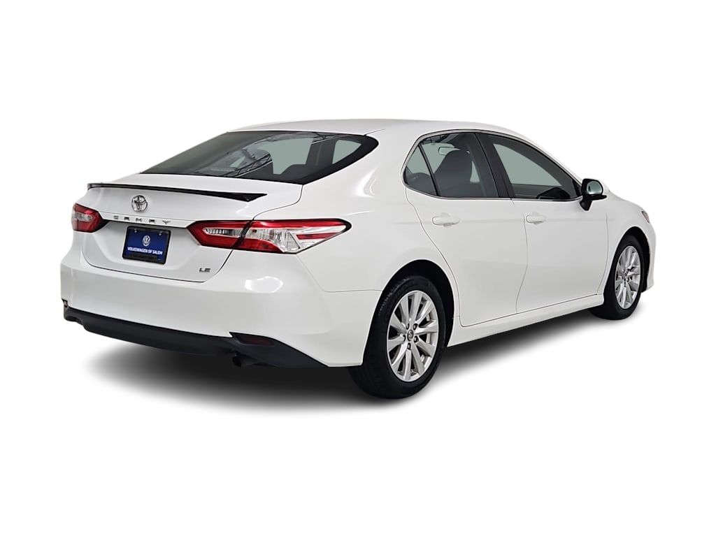 Thumbnail: 2018 Toyota Camry - 21