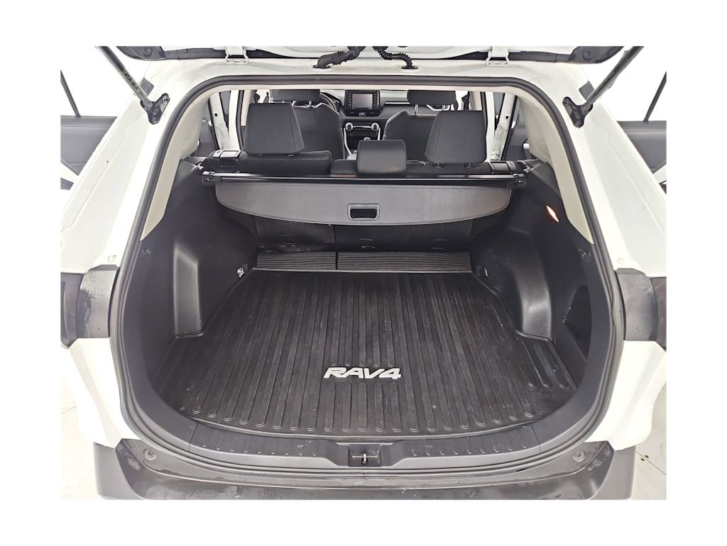 Thumbnail: 2021 Toyota RAV4 - 19