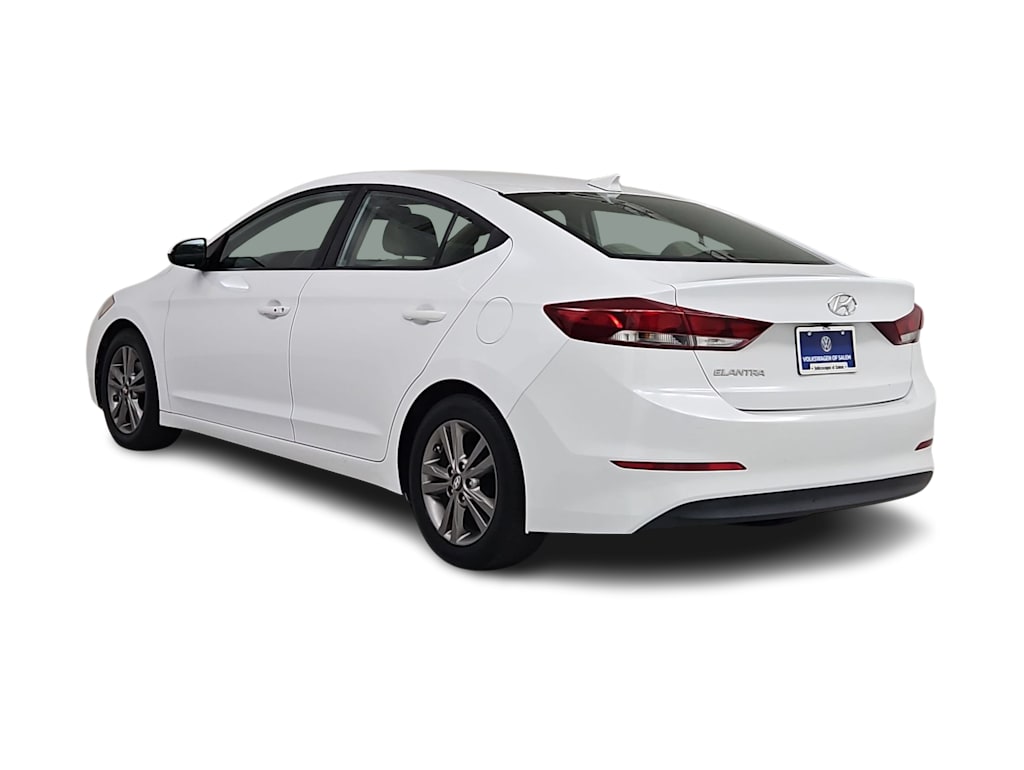 Thumbnail: 2017 Hyundai Elantra - 4