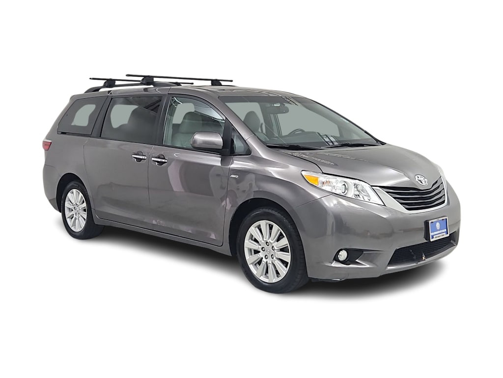 Thumbnail: 2017 Toyota Sienna - 22