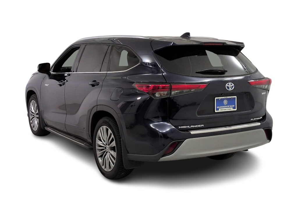 Thumbnail: 2021 Toyota Highlander - 4