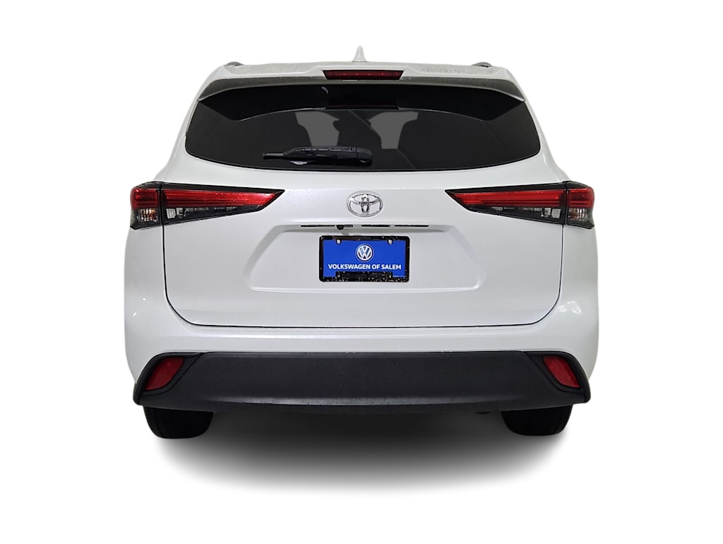 Thumbnail: 2022 Toyota Highlander - 5