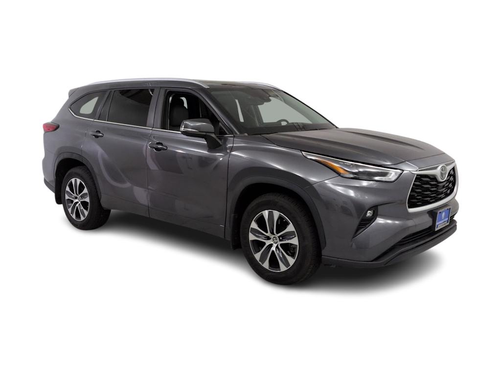Thumbnail: 2023 Toyota Highlander - 23