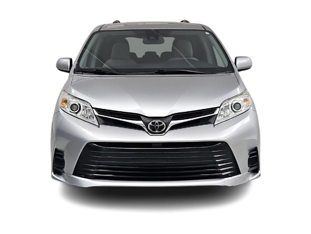 Thumbnail: 2018 Toyota Sienna - 6