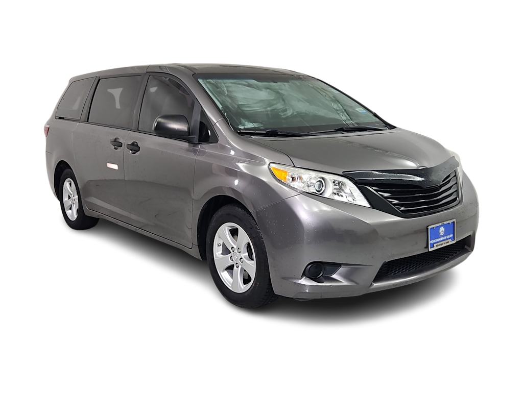 Thumbnail: 2016 Toyota Sienna - 23