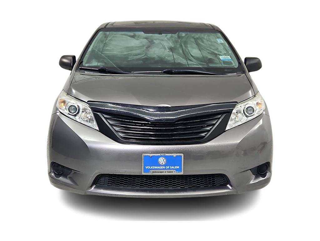 Thumbnail: 2016 Toyota Sienna - 6