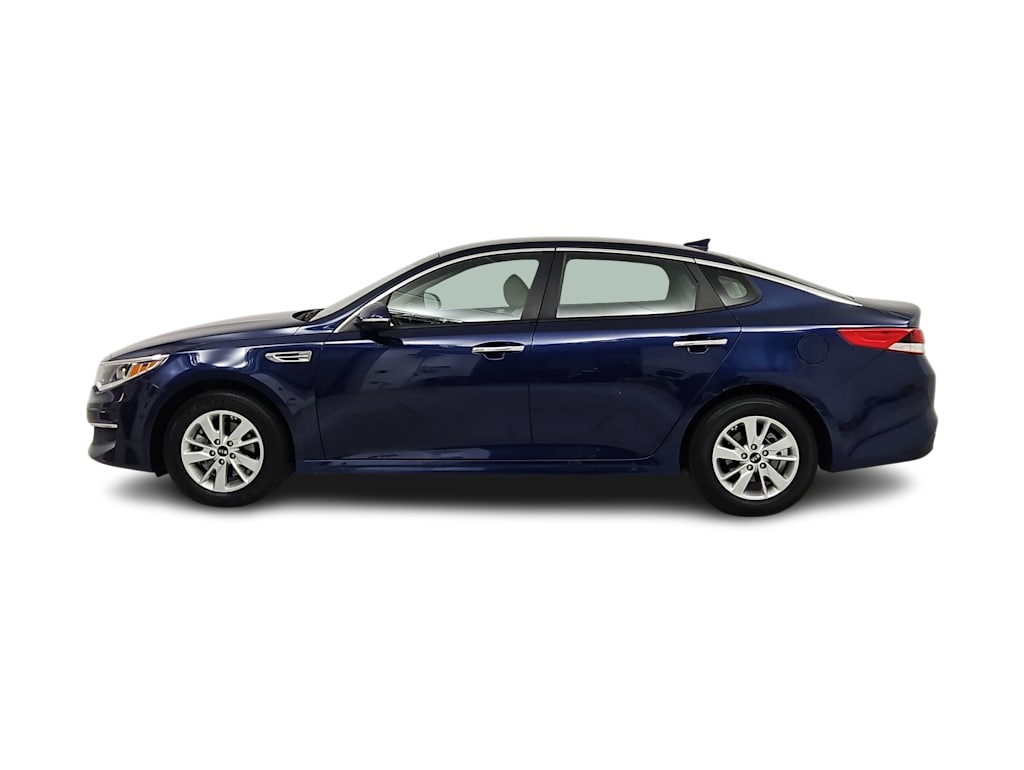 Thumbnail: 2016 Kia Optima - 3