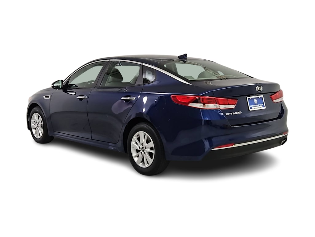 Thumbnail: 2016 Kia Optima - 4