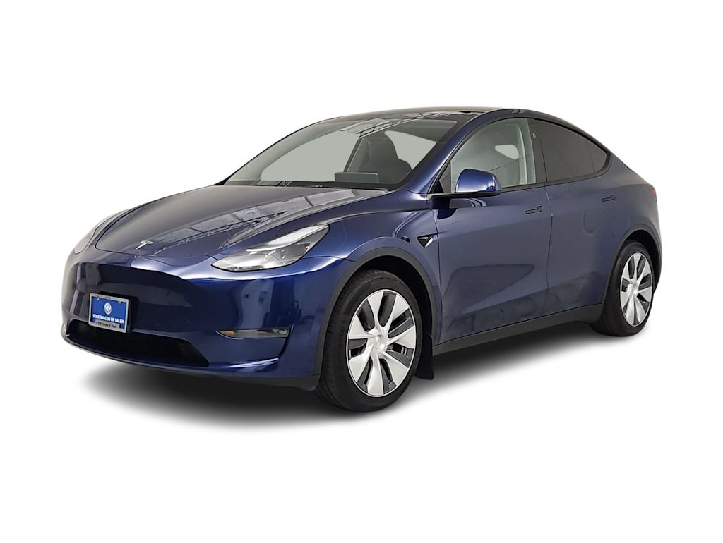 Used 2024 Tesla Model Y Long Range with VIN 7SAYGAEE9RF988289 for sale in West Allis, WI