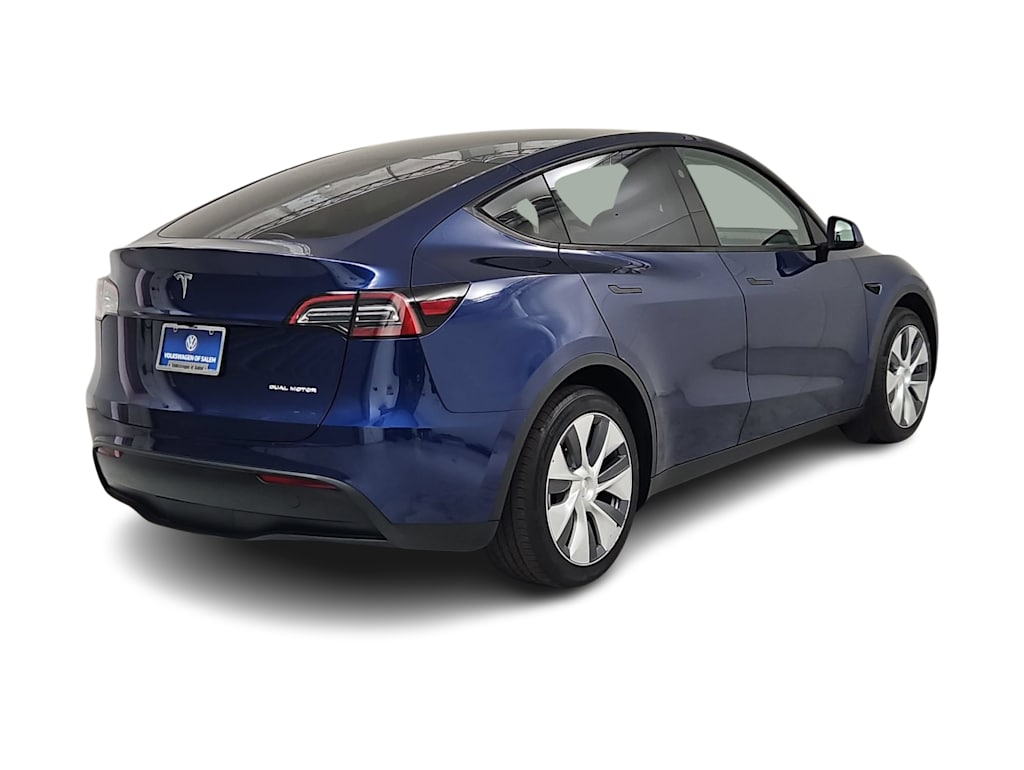 Thumbnail: 2024 Tesla Model Y - 18