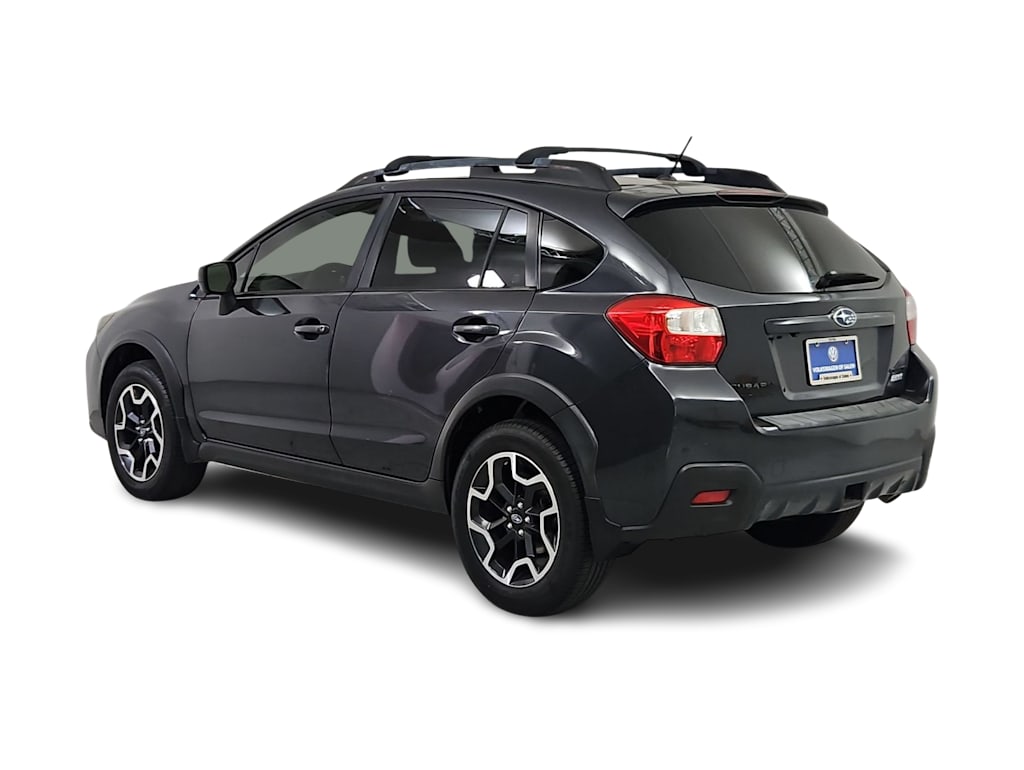Thumbnail: 2016 Subaru Crosstrek - 4