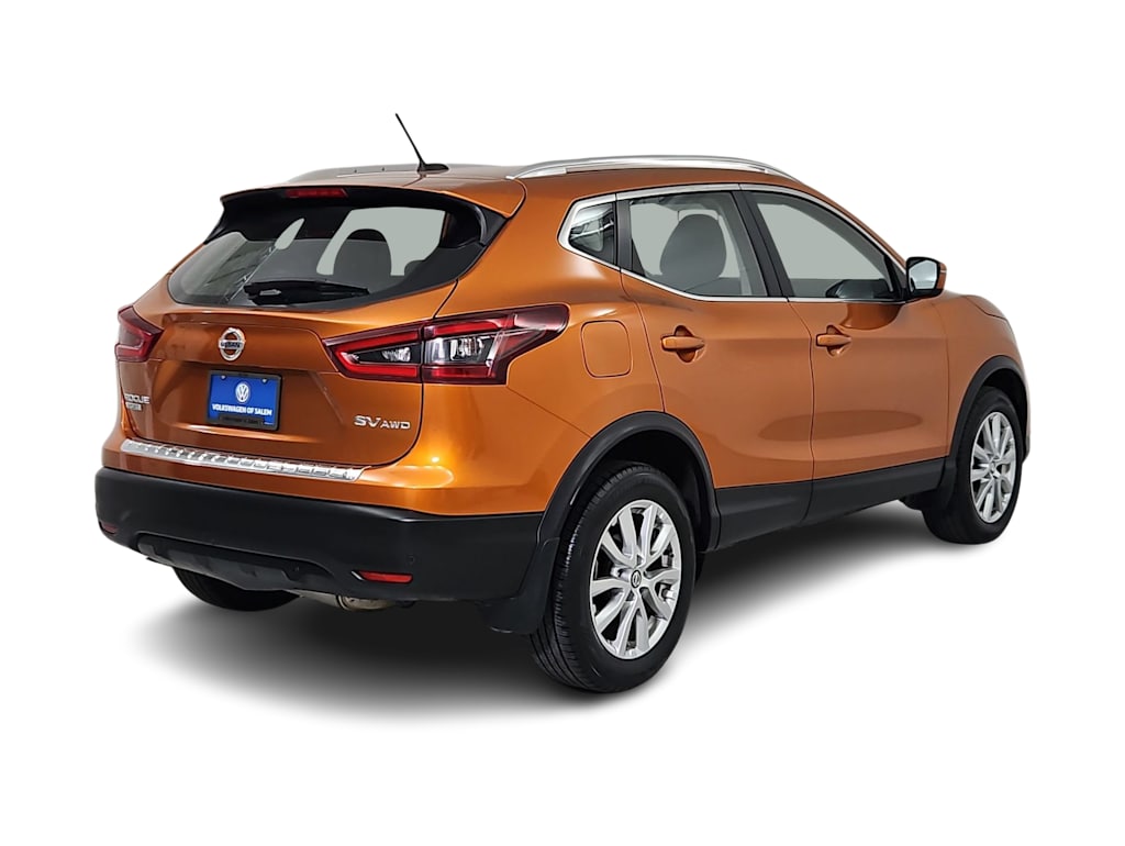 Thumbnail: 2022 Nissan Rogue Sport - 21