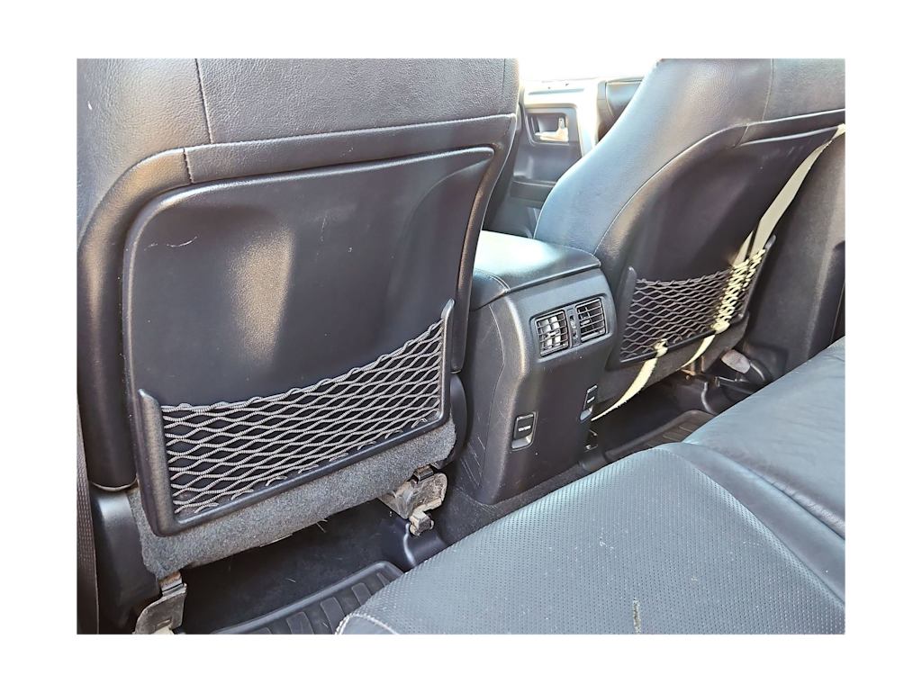 Thumbnail: 2015 Toyota 4Runner - 28