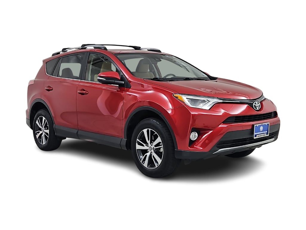 Thumbnail: 2017 Toyota RAV4 - 23