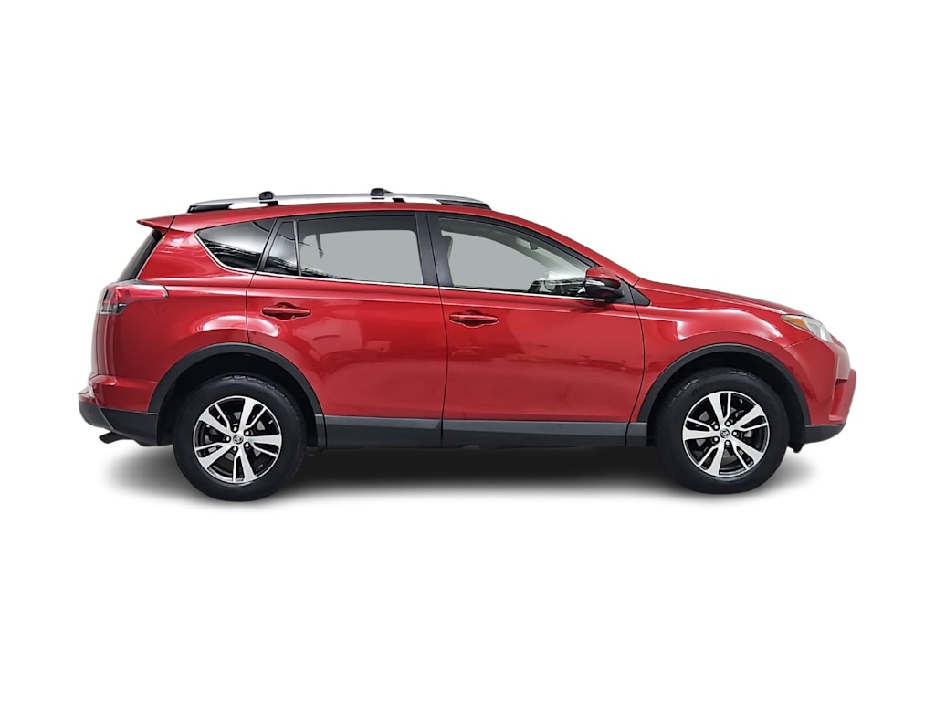 Thumbnail: 2017 Toyota RAV4 - 22