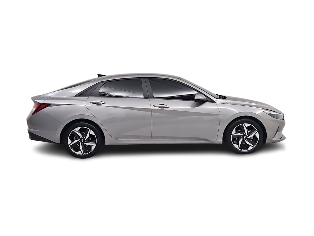 Thumbnail: 2023 Hyundai Elantra - 21
