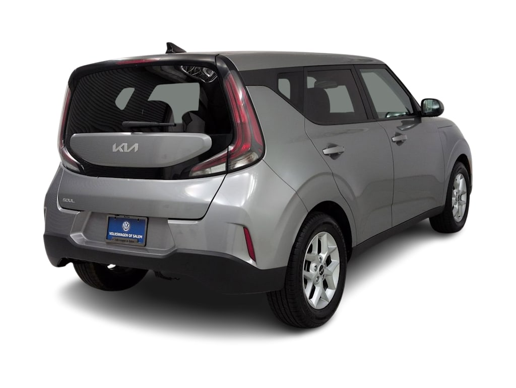 Thumbnail: 2023 Kia Soul - 16