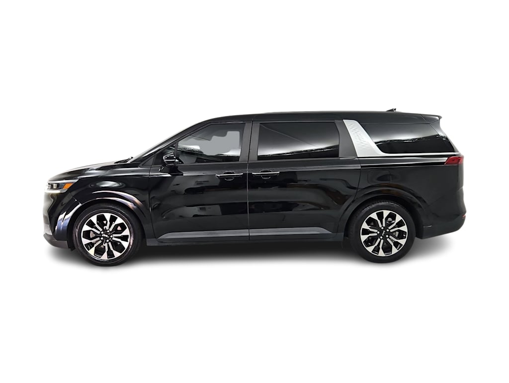 2022 Kia Carnival EX 3