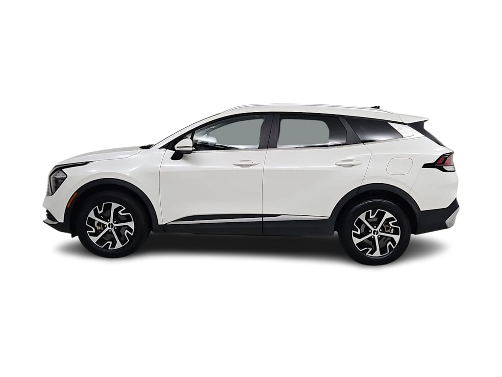 Thumbnail: 2023 Kia Sportage - 3