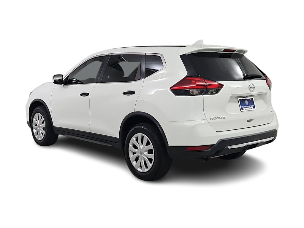 Thumbnail: 2017 Nissan Rogue - 4