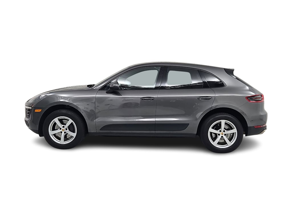 Thumbnail: 2018 Porsche Macan - 3